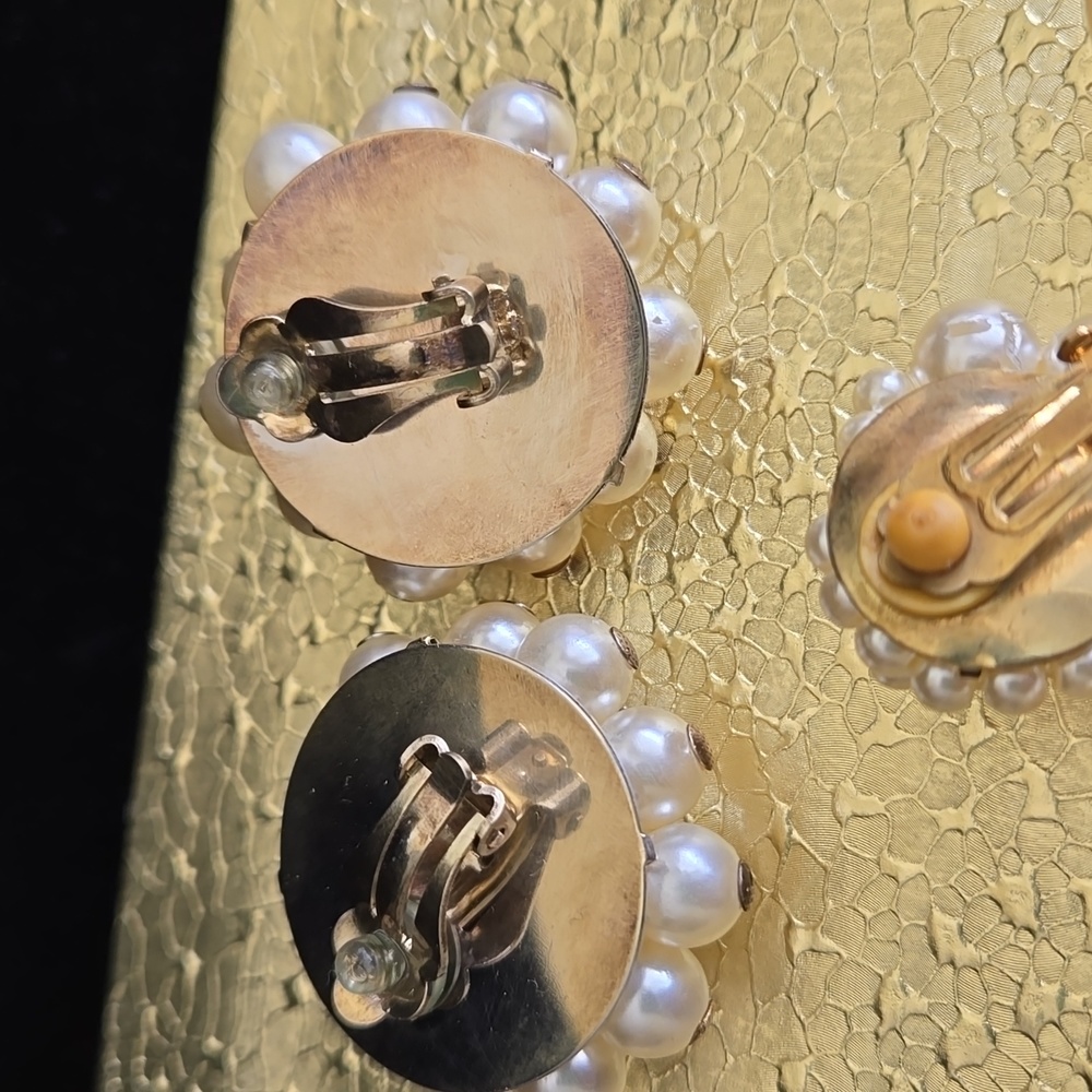 Pearls pearls and pearls earrings - Picture 7 of 10
